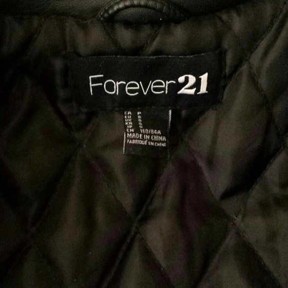 Black pleather jacket from forever21 - Picture 3 of 4