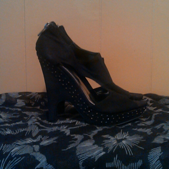 Shoes good condition worn once