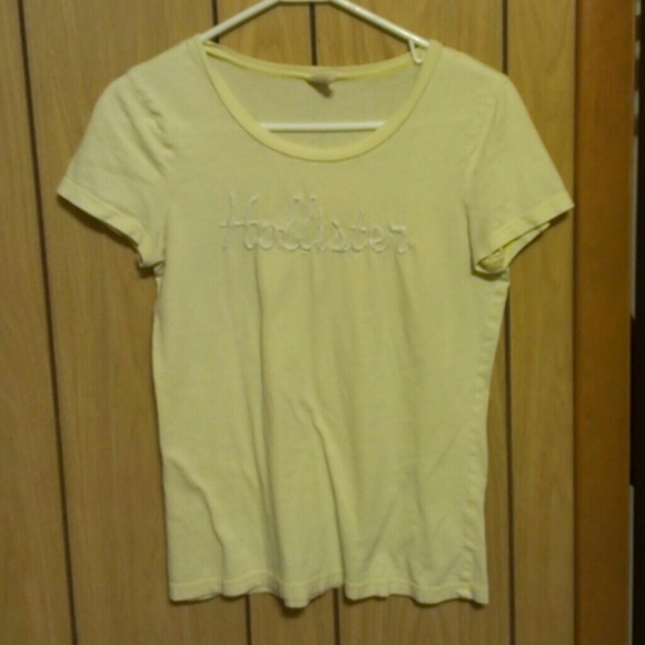 Hollister top