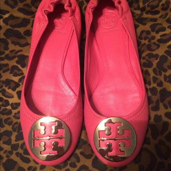 SOLD to livjoubert😃 ❌❌ Tory Burch Reva Flats