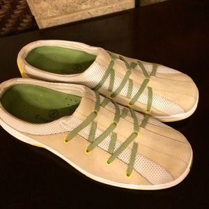 Like new Cole Haan shoe