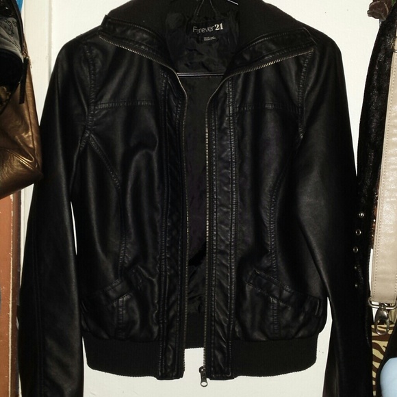 Leather jacket - Picture 4 of 4