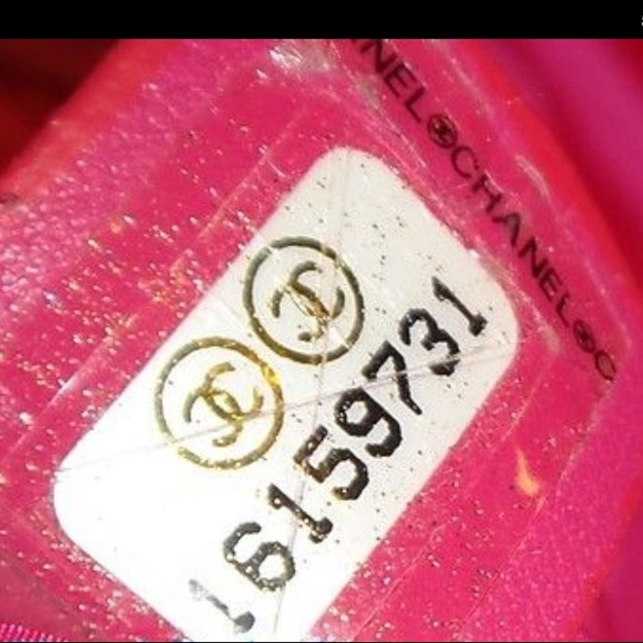 Authentic Chanel Chain Purse - Picture 3 of 4