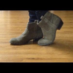 Gray mossimo ankle boots size 6