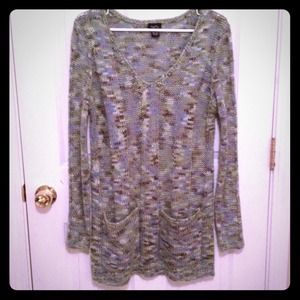 ❌SOLD❌Green v neck sweater