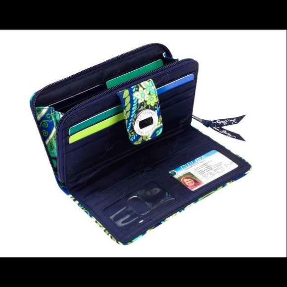 🚫BUNDLED🚫Vera Bradley Turn Lock Wallet - Picture 2 of 3