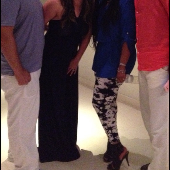 Navy Maxi - Picture 3 of 3