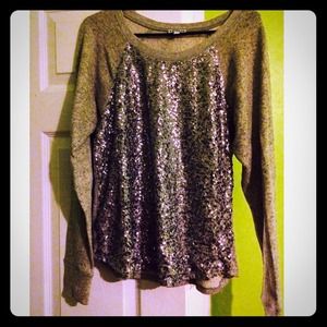 Sequined sweater, perfect for the winter!