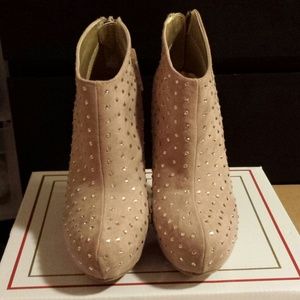 Forever 21 Nude Suede Rhinestones Bootie Size 5.5