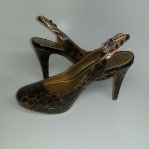 CIRCA JOAN AND DAVID SLINGBACKS SIZE 7