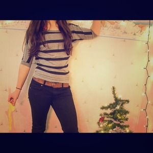 Striped quarter sleeve top🎊