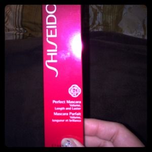 SHISEIDO - Perfect Mascara😍