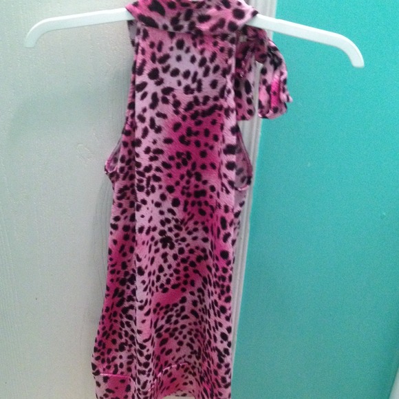 Super sexy and comfy pink leopard halter💗💋 - Picture 3 of 4