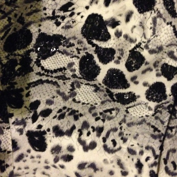 Sweater - Picture 3 of 5