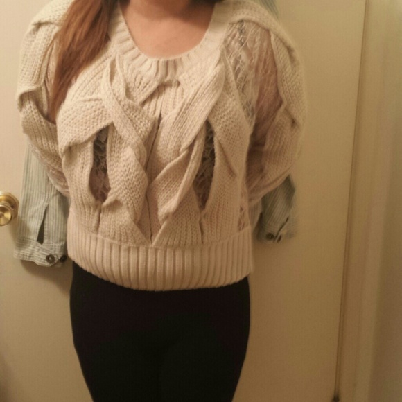 ❌Sold in bundle❌ Crochet sweater - Picture 3 of 3