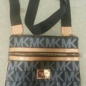 Michael Kors hipster bag