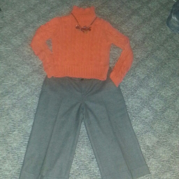 Anne Taylor - Orange cable knit sweater