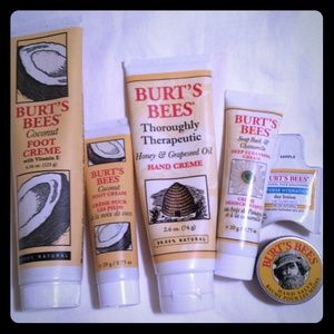 Burts bees soft feet and hands kit