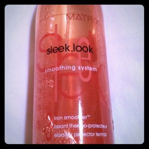 Matrix sleek look iron smoothing spray