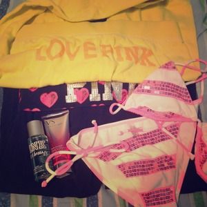 Victoria's Secret Bundle