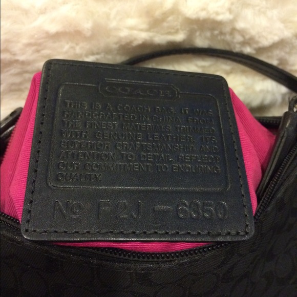 Cute coach clutch! - Picture 2 of 2