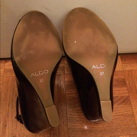 SOLD - Aldo Wedge Peep Toe - Picture 3 of 3