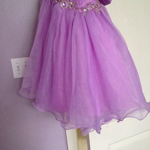 Beautiful lavender Prom Dress - Picture 3 of 4