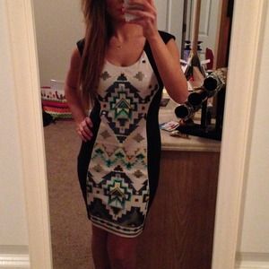 🚫sold 🚫Brand new sequins Aztec print dress