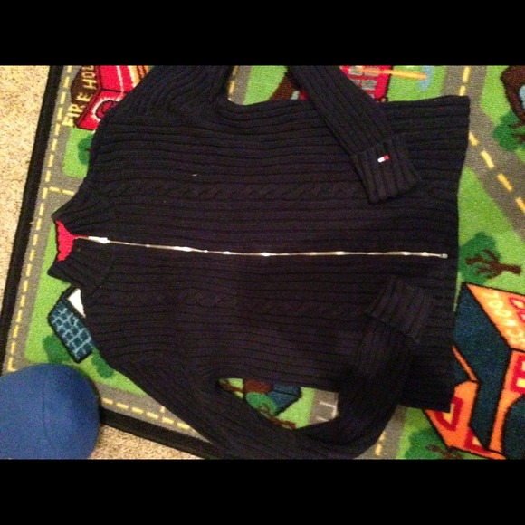 Tommy Hilfiger sweater