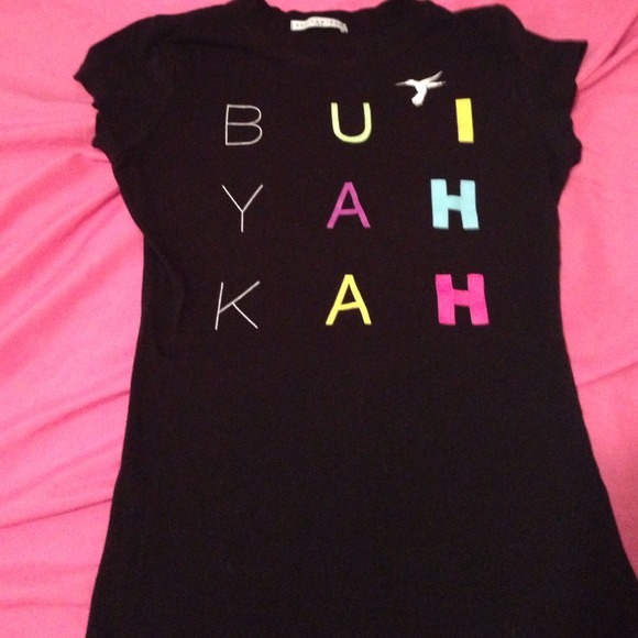 Buiyahkah tee