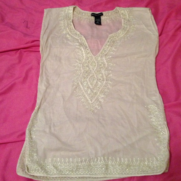 Ny&co Gold and off white top