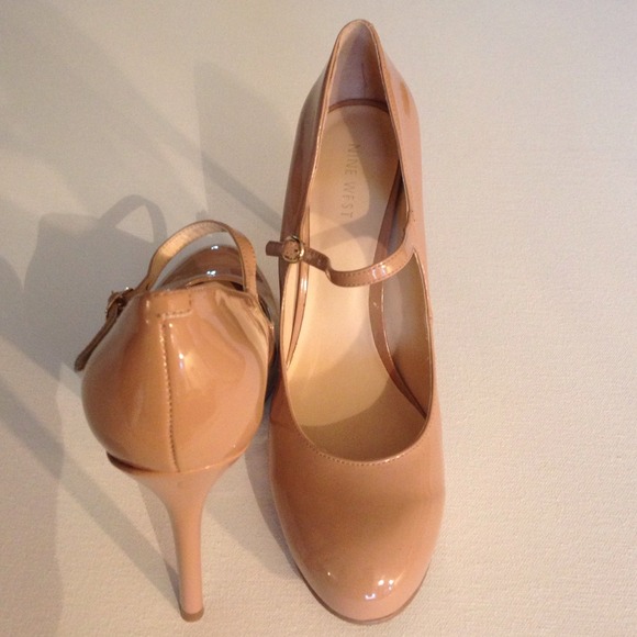 SOLD!!!  NINE WEST PATENT 4", SIZE 7.5 M NWOT $17 - Picture 3 of 4