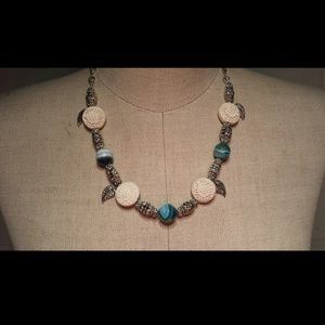Dyed agate sapphire necklace
