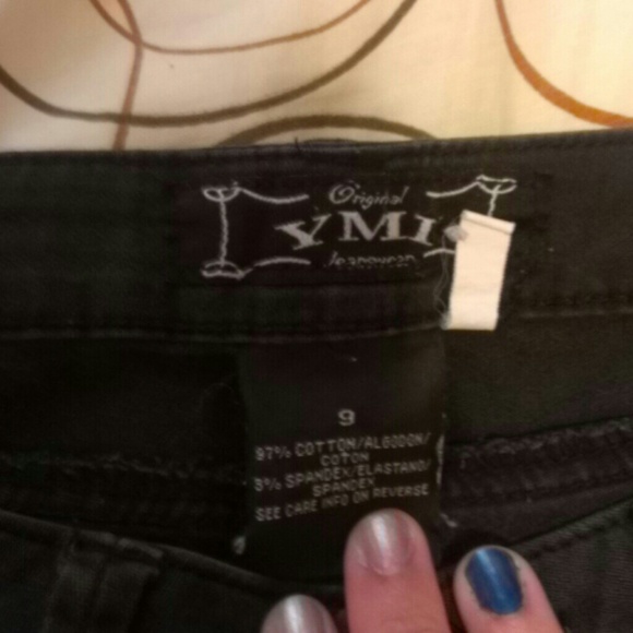 Capris - Picture 4 of 4