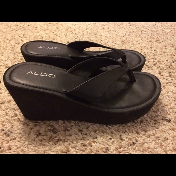 ALDO wedges