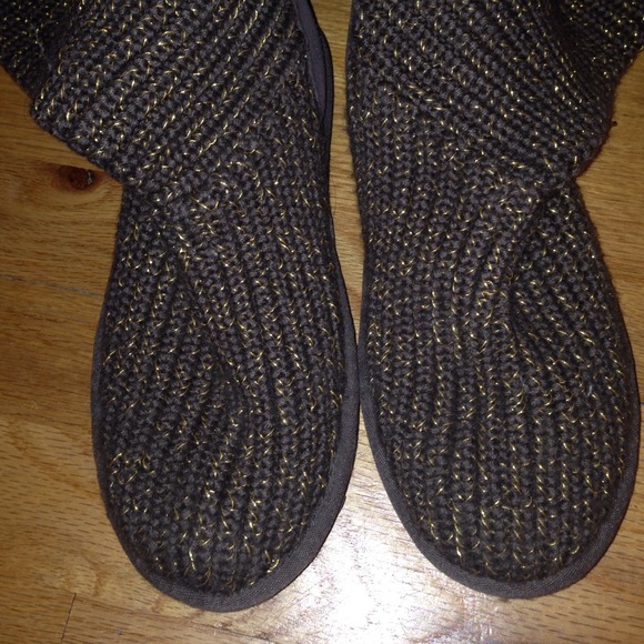 Knit uggs-REDUCED - Picture 3 of 4