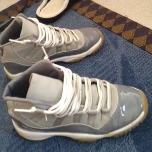 Cool grey 11 size 4.5y