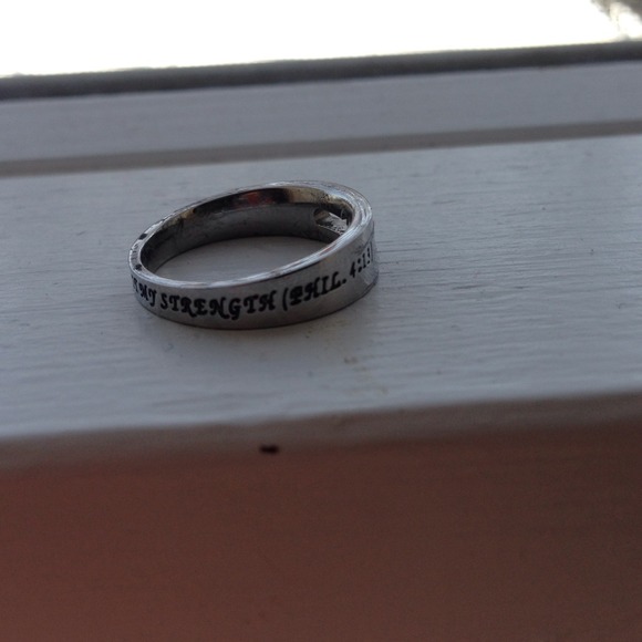 Cross ring - Picture 2 of 2