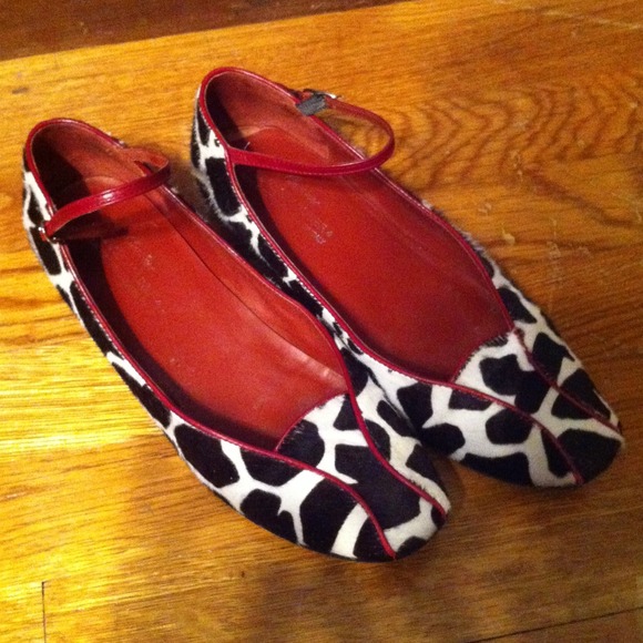 🐄Couture Donald Pliner Cow Fur Maryjanes