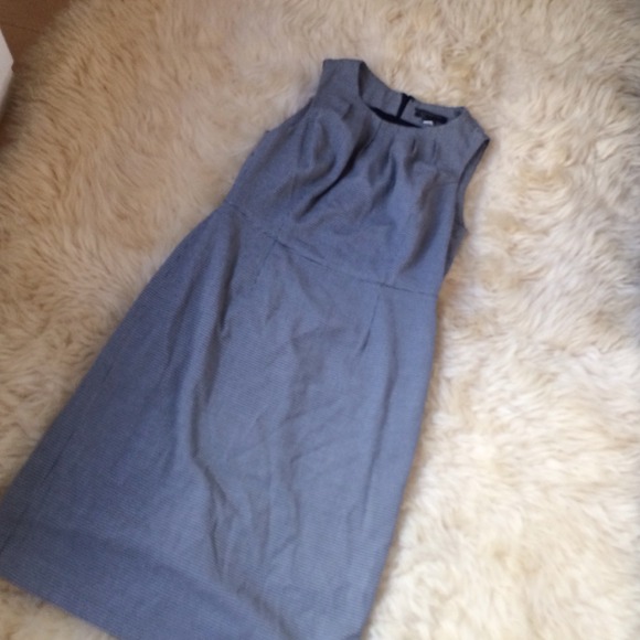 Banana republic sheath dress