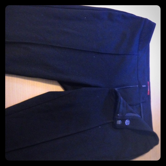 Merona Size 8 pleated black skinnies