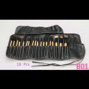 ALREADY SOLD OUT! Brand new 18pc make up brush
