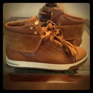 Michael Kors fulton hightop sneaker size 8.5