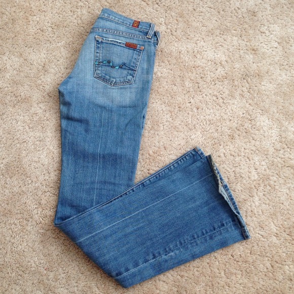 ✨REDUCED✨ 7 for all mankind boot cut denim jeans - Picture 4 of 4