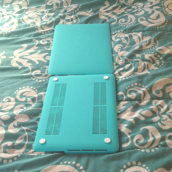 13' inch MacBook teal hard case