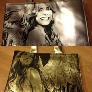 Victoria Secret totes bundle!! 🎊🎉