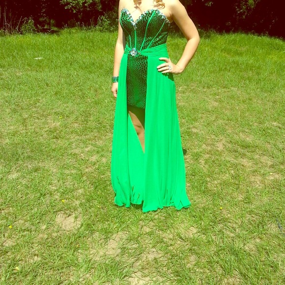 Prom/homecoming dress
