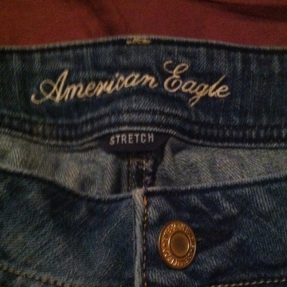 american eagle distressed jeans - Picture 2 of 4