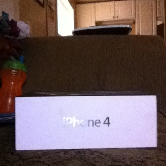 iPhone 4 box