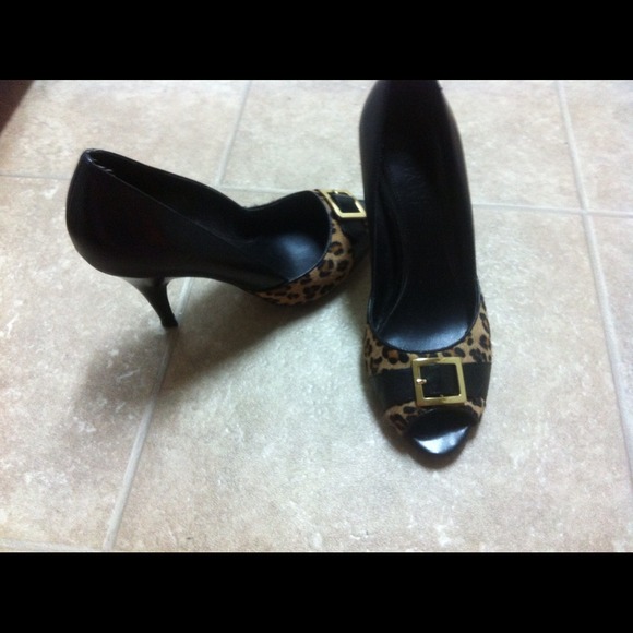 Shoes - Picture 2 of 3